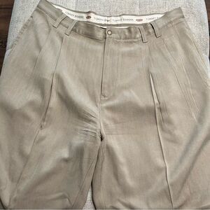 Tommy Bahama 100% Silk Pleated Dress Pants Size 38x29